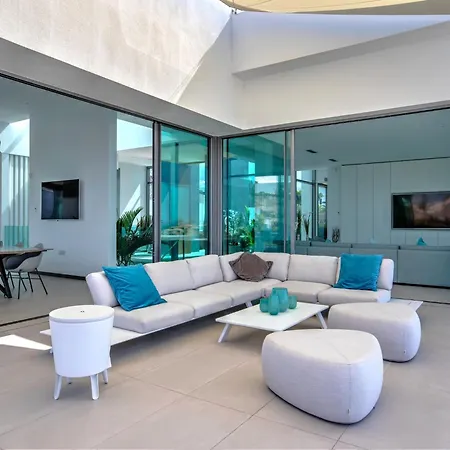 Villa Christal Pool & Sea View